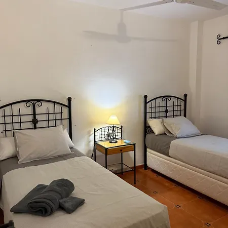 Jaralta De Carmen Villa *